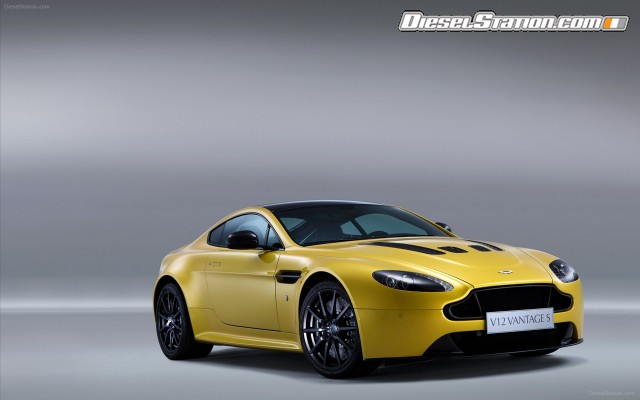 Aston Martin V12 Vantage S 2014 Widescreen Picture #259 Aston Martin V12 Vantage S 2014 Widescreen Picture #259